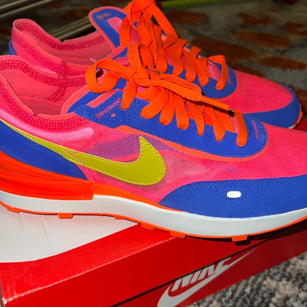 Nike Women's Sneakers - Vibrant Pink and Blue
